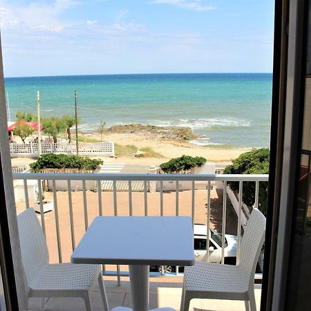Appartamenti Costa Dei Trulli Torre Canne Dış mekan fotoğraf