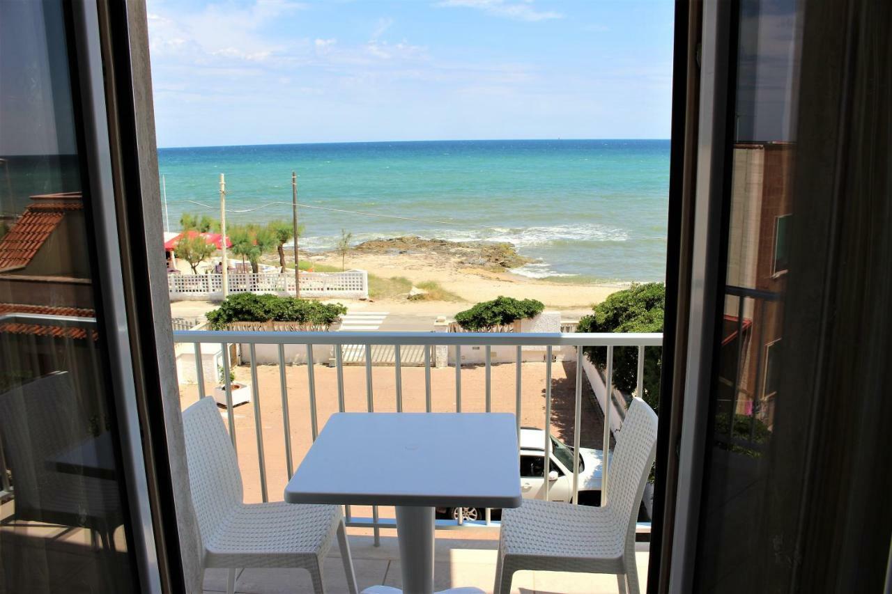 Appartamenti Costa Dei Trulli Torre Canne Dış mekan fotoğraf